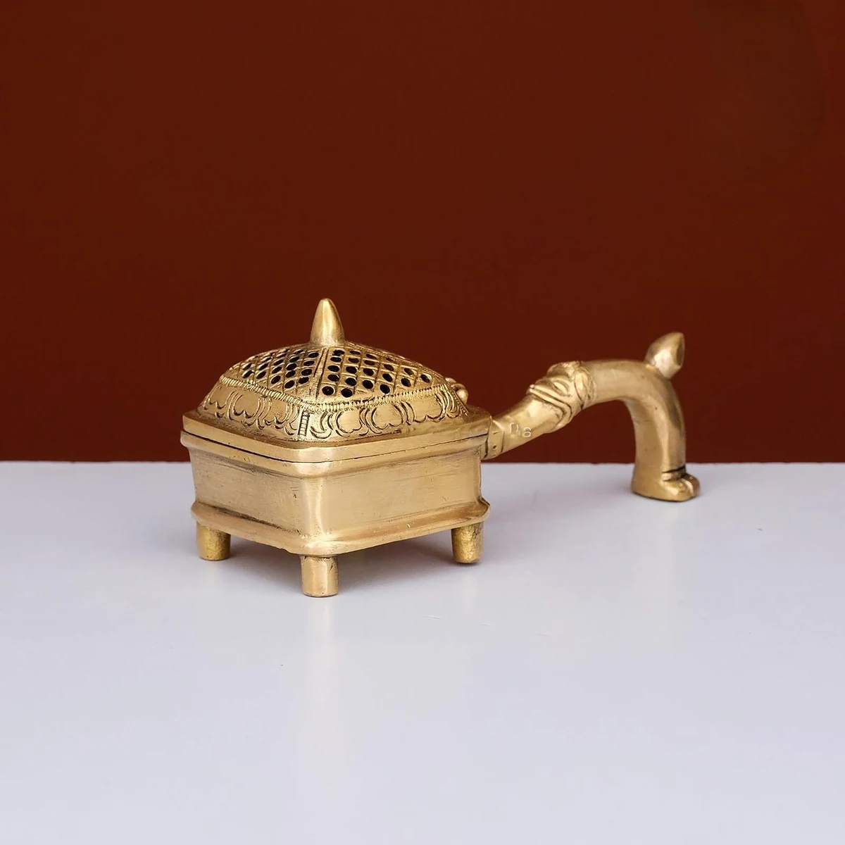 Brass square dhoop burner with handle, picture 2